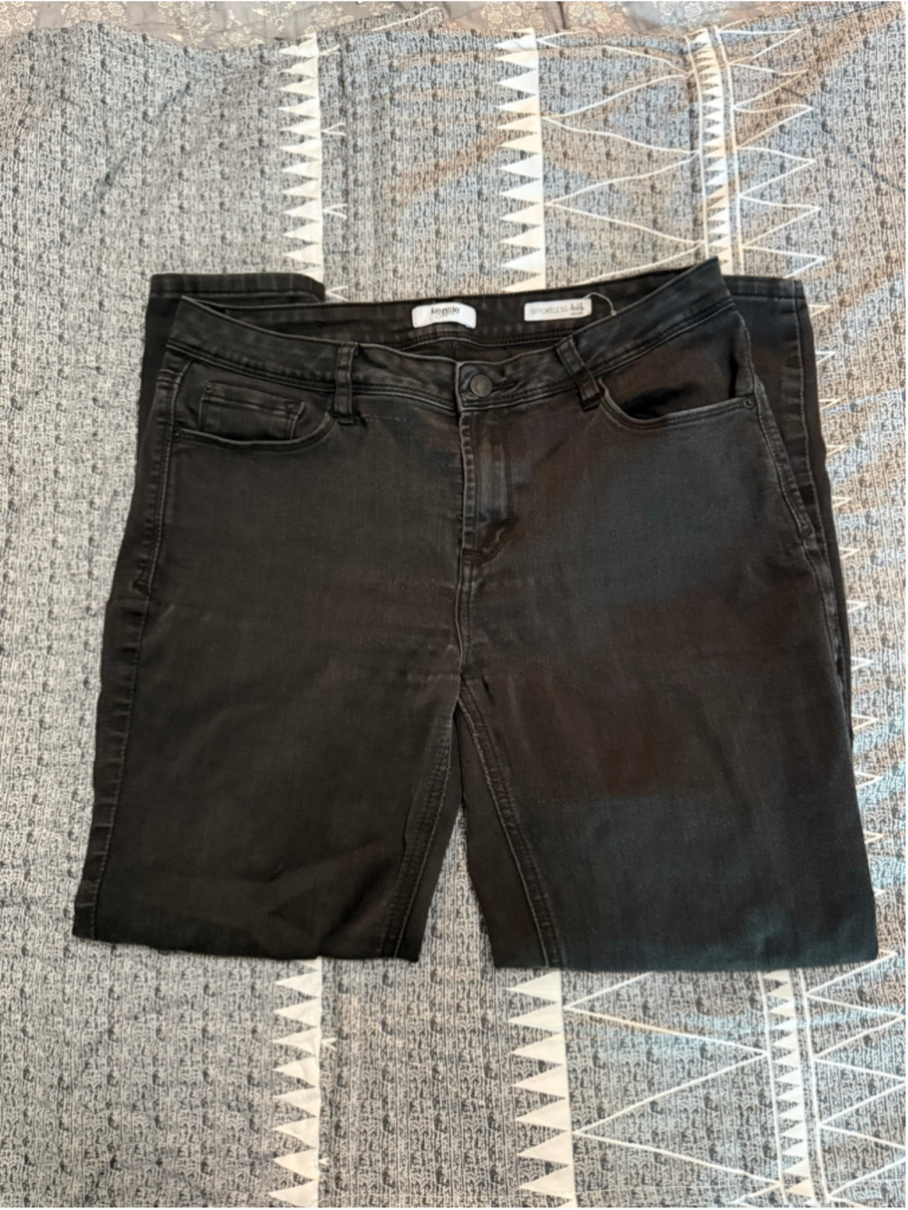 Women's Kensie Effortless Ankle Jeans Black Size 10